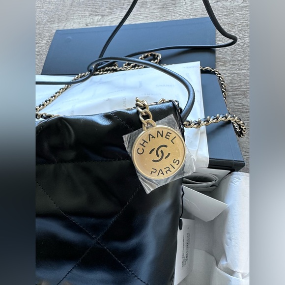 Authentic Black Chanel Glazed Aged Calfskin Mini 22 Bag Gold Hardware 2023. - Picture 5 of 13